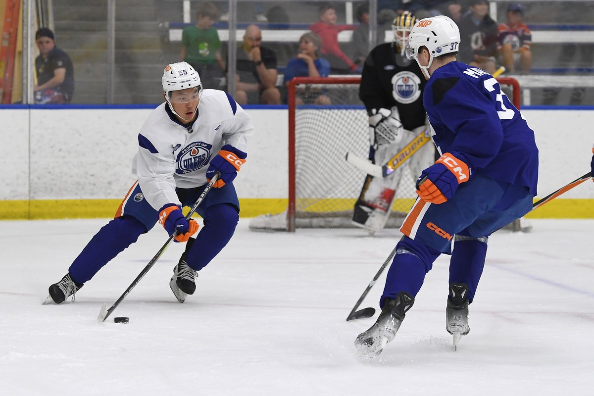 Kelly Hallinan (@kellyhals) on Twitter photo ICYMI: Gamblers forward Aidan Park was at the NHL Draft to support a friend. But at No. 223, the <a href="/EdmontonOilers/">Edmonton Oilers</a> called his name.
After a standout season in Green Bay with 33 goals, 66 points, and All-USHL Second Team honors, the California native is now headed to <a href="/umichhockey/">Michigan Hockey</a>. ICYMI: Gamblers forward Aidan Park was at the NHL Draft to support a friend. But at No. 223, the <a href="/EdmontonOilers/">Edmonton Oilers</a> called his name.
After a standout season in Green Bay with 33 goals, 66 points, and All-USHL Second Team honors, the California native is now headed to <a href="/umichhockey/">Michigan Hockey</a>.