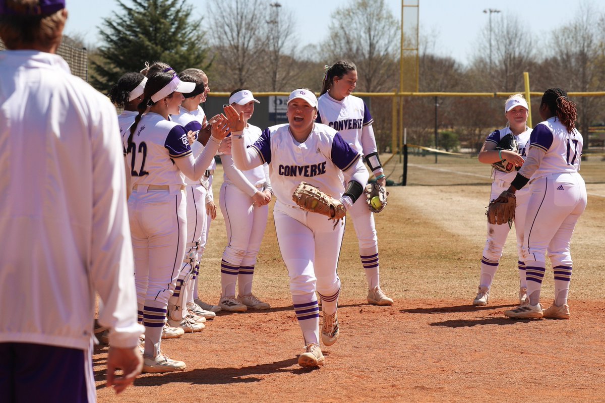 Congratulations to Madison Davis of <a href="/ValkyriesSB/">Converse University Softball</a>, who was named to the 2024-25 <a href="/ConfCarolinas/">Conference Carolinas</a> All-Community Service Team! #GoValkyries x #LeadingTheWay

📰 tinyurl.com/4mxdvcka