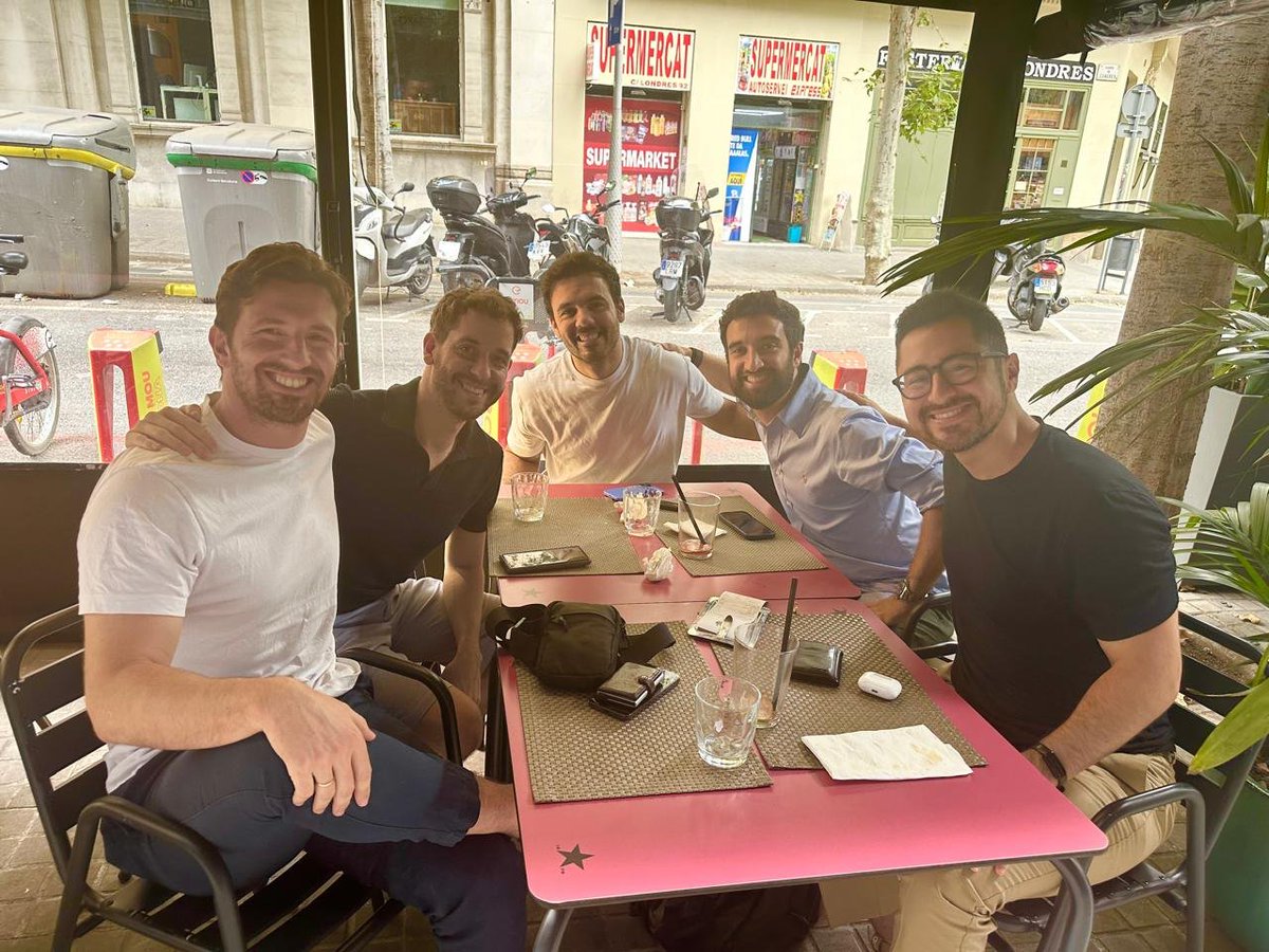 bcn ftw

ft <a href="/jacintofleta/">Jacin 🏴‍☠️</a> <a href="/enzocavalie/">Enzo Cavalie</a> <a href="/Dario_barcelona/">Dario Villena</a>