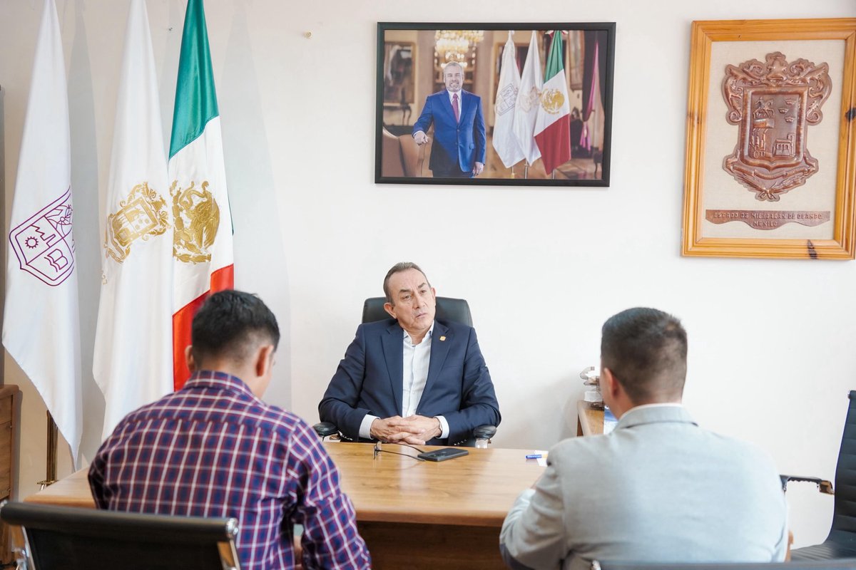 martinores's tweet photo. Hoy presentamos #RetornoConDerechos al @SeMigranteMic,  @antonio_so61797. Propuesta joven para reintegrar a quienes vuelven a Michoacán. Con voz joven, base comunitaria y justicia social.

#JuventudMigrante #ConsejoEstatalMigración https://t.co/wRQ5R6qJj8