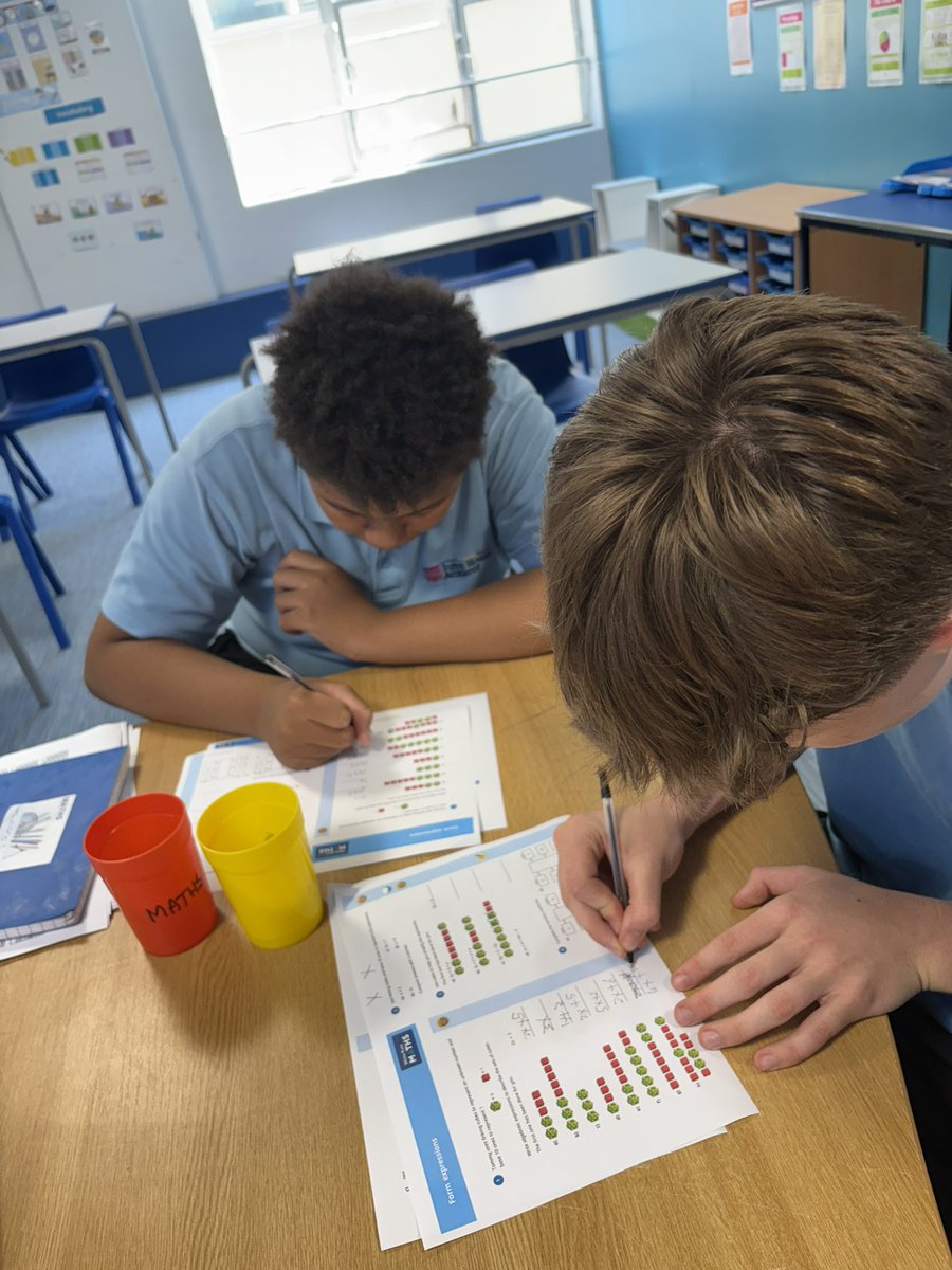 _SuttonHouse_'s tweet photo. When I told KS3B our next topic was algebraβ¦ well, you can imagine π³
Then I explained it and we worked through some examples together and this was the end result, independent working π€© Well done boys π#maths #algebra #independentworking #whiterosemaths https://t.co/DgGPC48Y9u