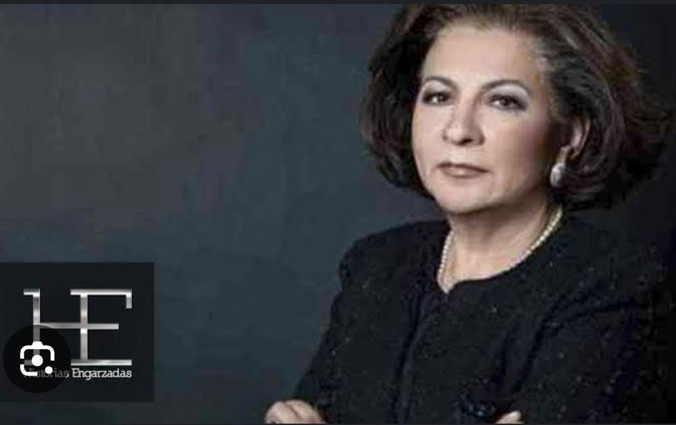CarolCedillo10's tweet photo. @monicagarzag Por cierto, Mónica . Ejerciendo mi derecho como audiencia te pregunto, ¿cuál fue la razón por la cual hiciste un programa dedicado a la criminal y torturadora #IsabelMiranda pintandola como MADRE HEROÍNA, cuando ya se tenía mucha información sobre la falsedad del caso?. Gracias. https://t.co/RZcmNeAbjB
