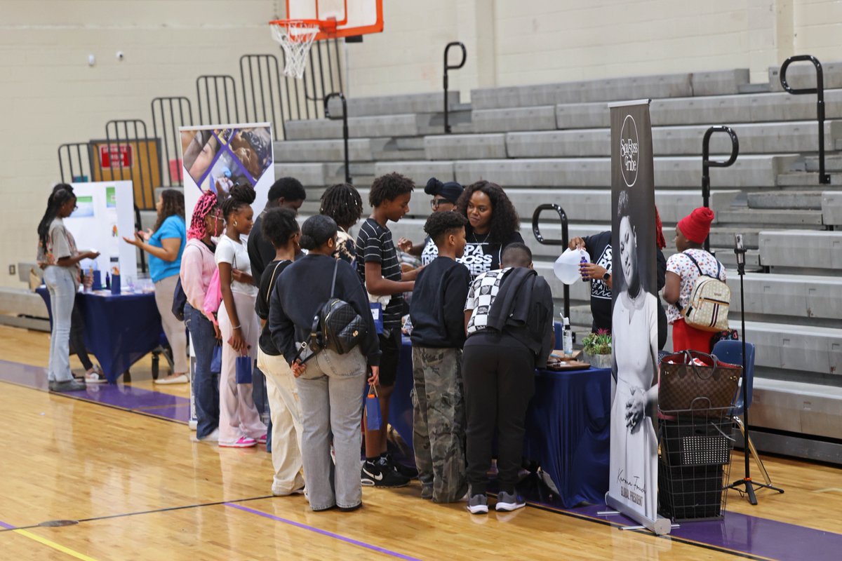 On July 7, students in the 2025 Law &amp; Leadership Academy, hosted by the NCSO in partnership with the Taylor Made Foundation, attended #CareerDay at Indian Creek MS! 

Thanks to all who shared their time, wisdom &amp; support to inspire our #futureleaders!⭐️

#NewtonCountySheriff