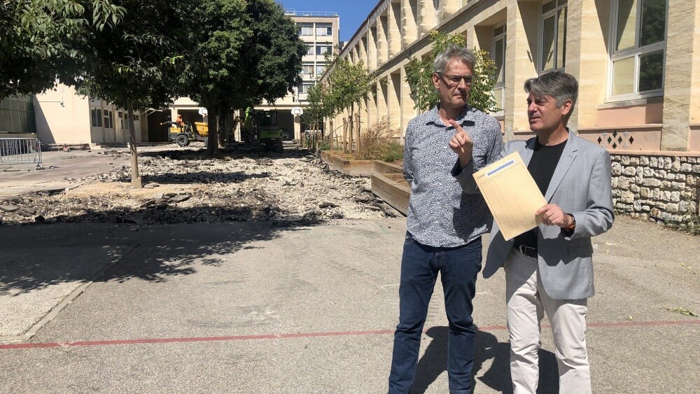 Marseille : 16 millions d'euros pour faire baisser la température dans les écoles
👉 l.laprovence.com/VQsa