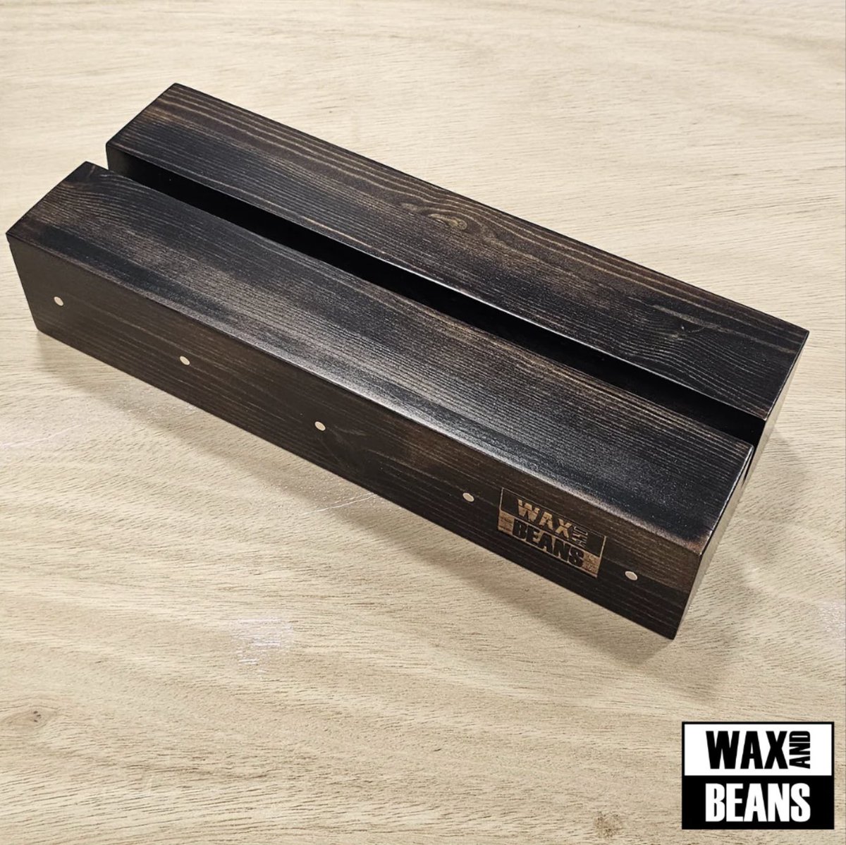 JamesMorrisonOK's tweet image. Exclusive signed splatter vinyl from Wax and Beans available to pre-order now!
Comes with a hand-numbered collectible Wax and Beans slice + a wooden block display stand. Pre-order here:
waxandbeans.co.uk/products/james…