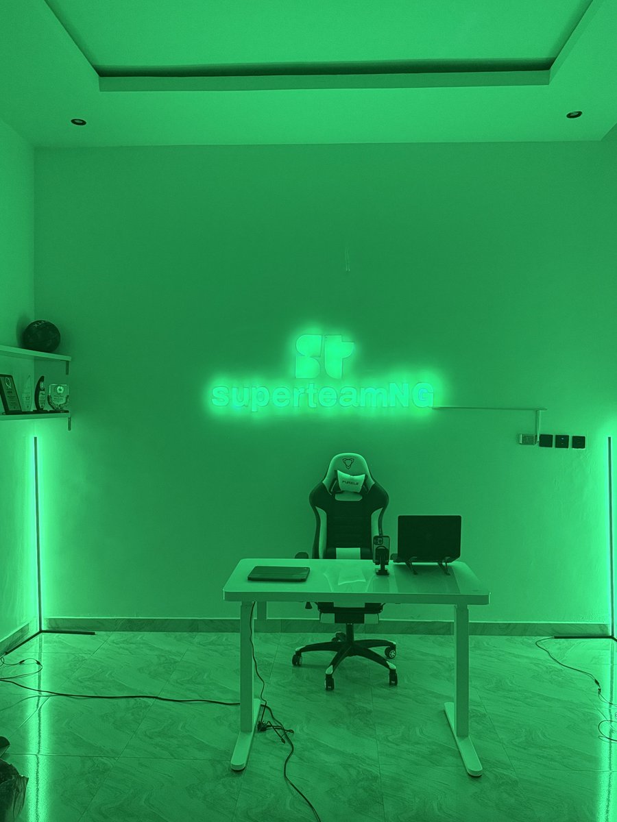 Almost done with the new home office setup 😎