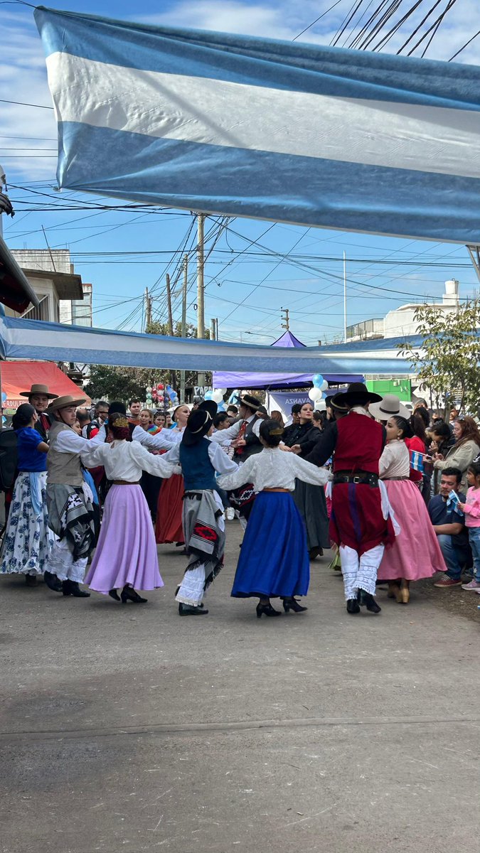 Gran jornada patria del 9 de julio en #Moreno Nos une el amor por esta tierra y las ganas de que nuestros hijos crezcan en una Argentina libre, justa y con valores.
¡Feliz día de la Independencia!