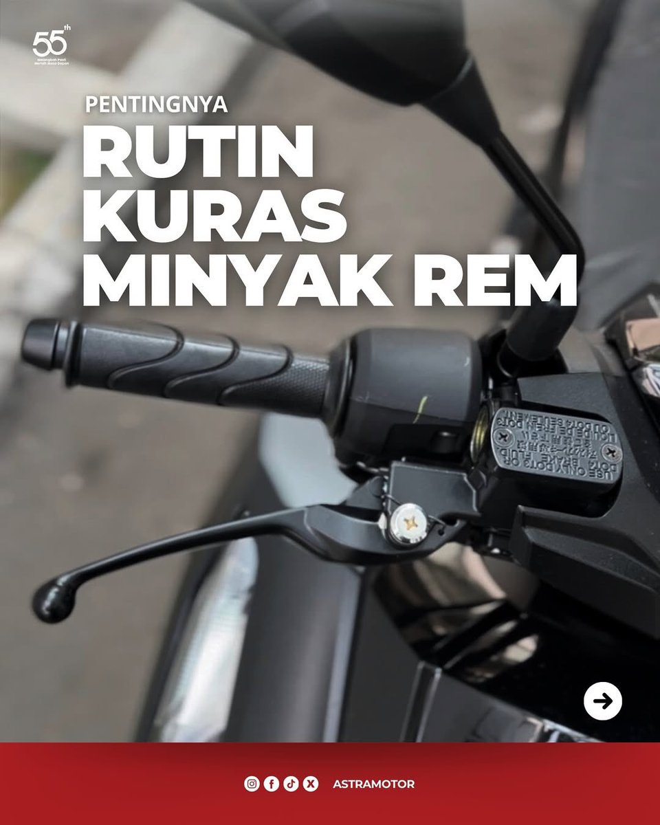 astramotor's tweet photo. Ngga cuma bak mandi aja yang kudu rutin dikuras, Sob... minyak rem kamu juga. Yang rajin kuras minyak rem komen di bawah yah
#AstraMotor #OneHeart
#Honda
#satuhatipenuharti
#MelangkahMajuMenujuMasaDepan https://t.co/3vajPZVKc2