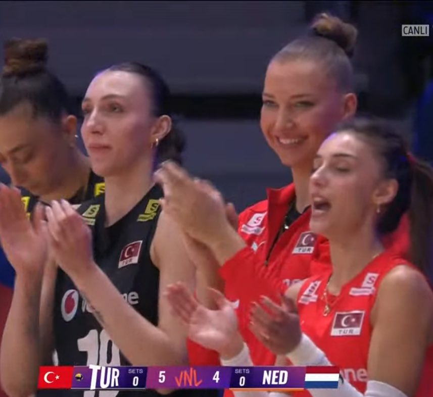 gurur dolu bakislari 🥹🤏🏻