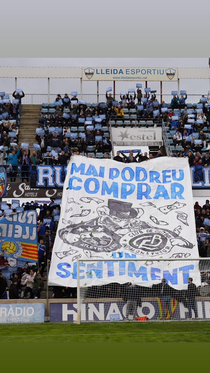 RUDESLLEIDA's tweet photo. PODREU COMPRAR LA PLAÇA PERÒ MAI PODREU COMPRAR EL SENTIMENT 🐷 https://t.co/lZ9oGJvGtn