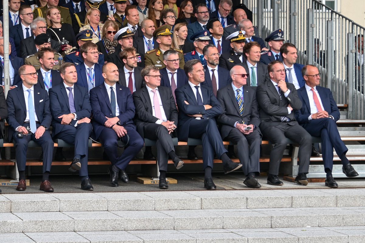 ivananusic12's tweet image. Na poziv njemačkog ministra obrane Borisa Pistoriusa sudjelovao sam u Berlinu na obilježavanju 70 godina 🇩🇪 u NATO-u.
Njemačka kao prijateljska zemlja imala je veliku ulogu u priznanju 🇭🇷 početkom 90-ih godina, a danas je naš važan saveznik unutar NATO-a i EU. Naše obrambeno…