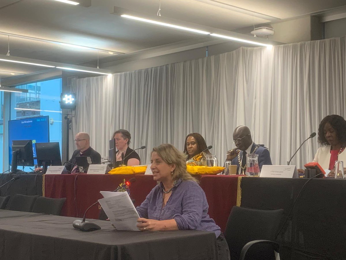 SouthwarkLabour's tweet image. We would like to thank @RoadWorksMedia and the Burgess Park Crime Group for their inspirational community evidence at council assembly this evening on tackling crime and youth violence in our borough 👏