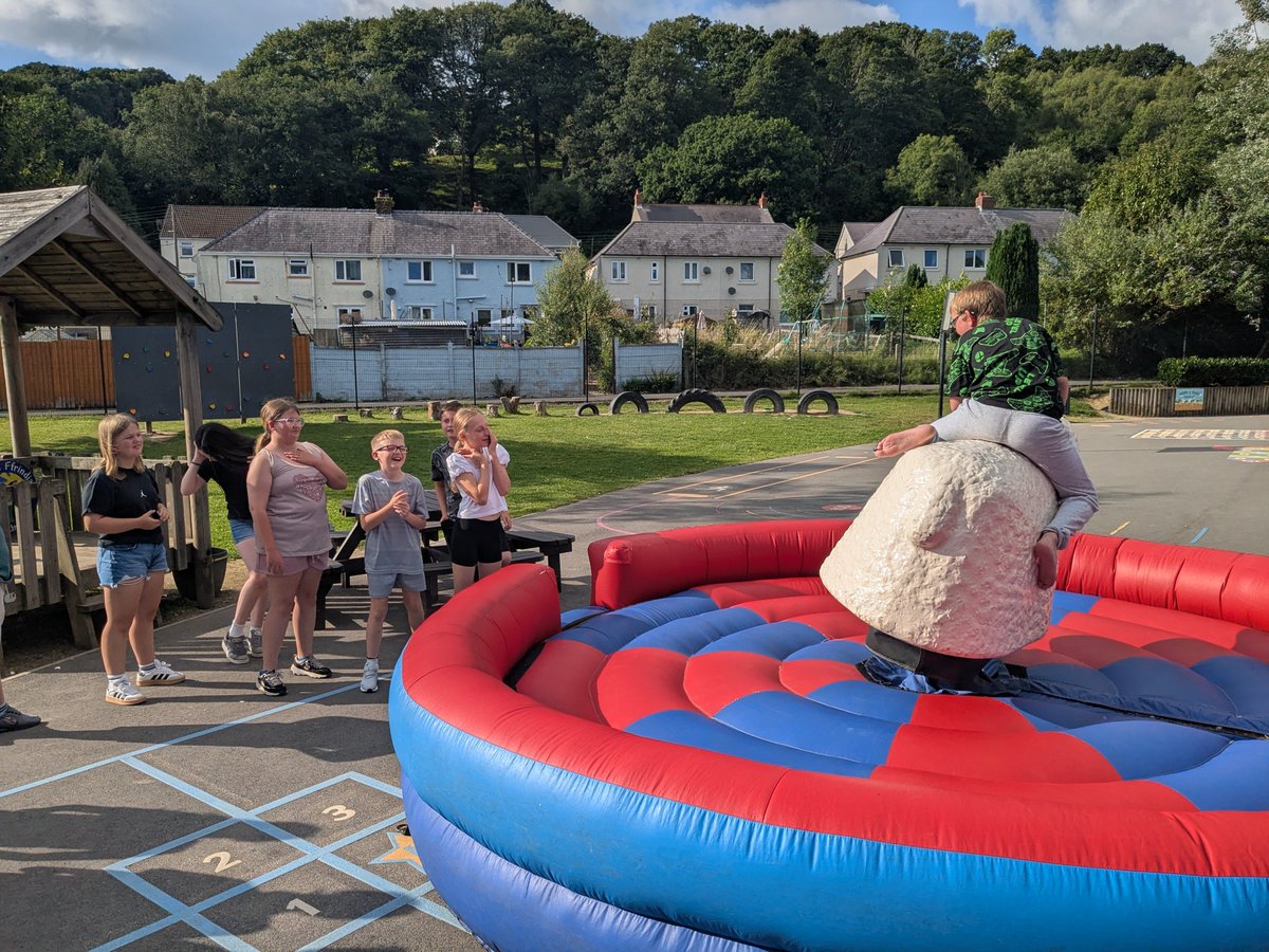 Leavers 2025

Diolch PTFA!