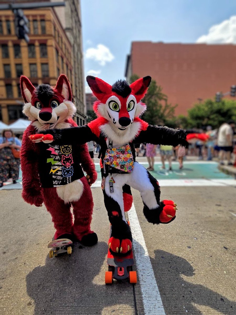 🥞GNAR THE PANCAKE YOTE🥞 (@wolfky_gnar) on Twitter photo SK8R YOTE!
Got to longboard in fursuit during the block party at #Anthrocon !
Can someone please tag the red suiter behind me! I forgot to get their @ before almost fainting at the block party LOL
📸: <a href="/Haiku_Fox/">Haiku 🌸👑 🔜 MP</a> SK8R YOTE!
Got to longboard in fursuit during the block party at #Anthrocon !
Can someone please tag the red suiter behind me! I forgot to get their @ before almost fainting at the block party LOL
📸: <a href="/Haiku_Fox/">Haiku 🌸👑 🔜 MP</a>
