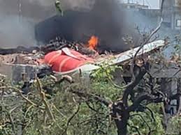 Mashwaniii's tweet photo. दौर के MiG-21 जैसे जेट्स पर निर्भर हैं जिन्हें ‘फ्लाइंग कॉफिन’ (उड़ते ताबूत) कहा जाता है। https://t.co/Myu8KkAstt
