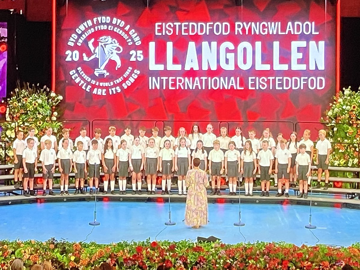 Côr Ysgol Pen Barras yn cystadlu heddiw yn Eisteddfod Rhyngwladol Llangollen🎶