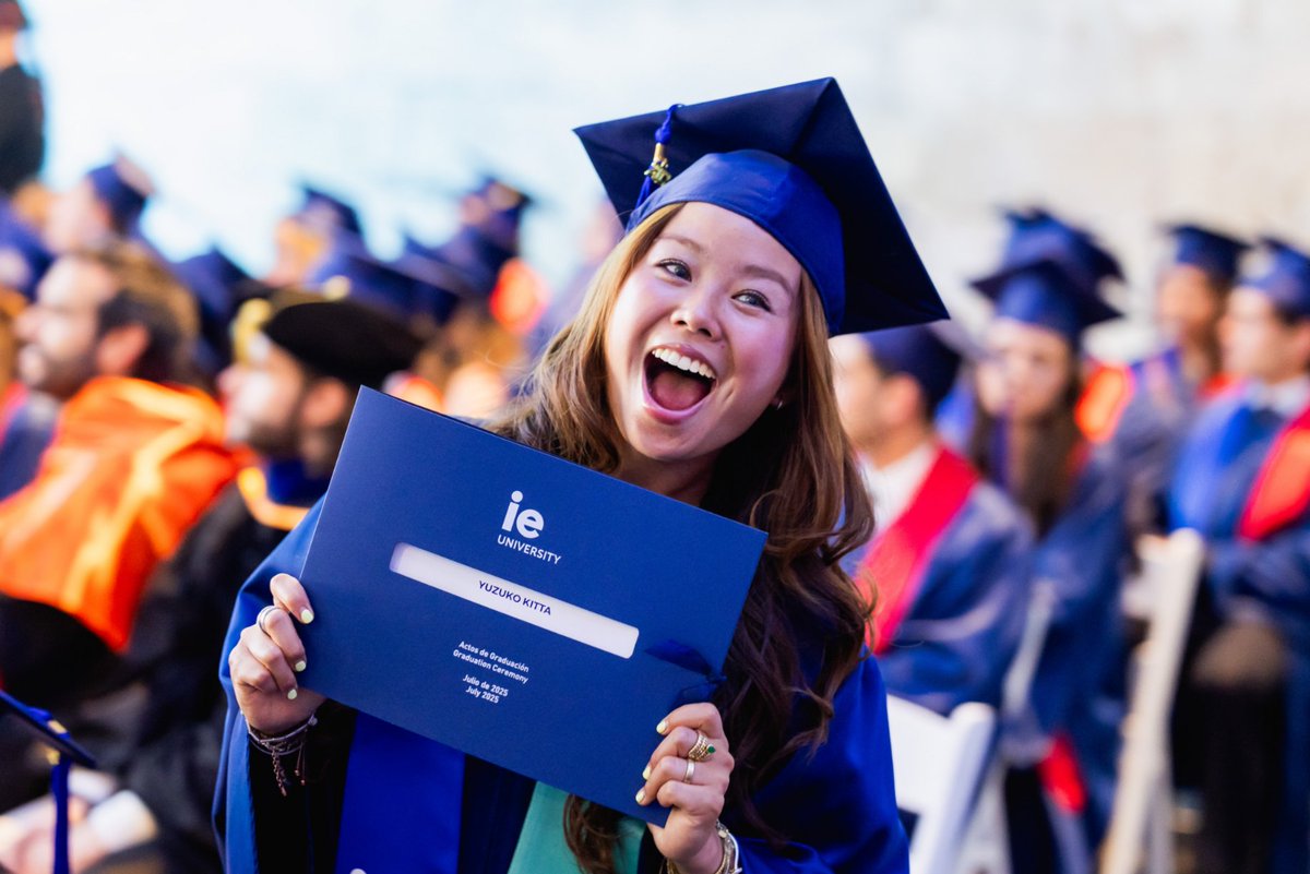 IEuniversity's tweet image. Graduation week is underway! We kicked off in Segovia, celebrating bachelor’s students from 160+ countries. Next stop: professional success! Learn more: bit.ly/3TsYk3p