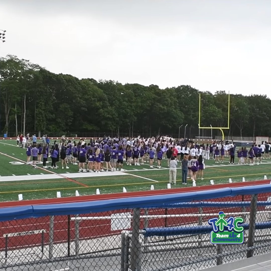 NYSPHSAA's tweet image. Let's hear it for Smithtown Central!
@SmithtownCSD Relay For Life Club earned the Spring 2025 Community Service Challenge! 👏🎉
Learn more about the club, the event, and how much money this great group of student-athletes helped raise:
nysphsaa.org/news/2025/7/9/…