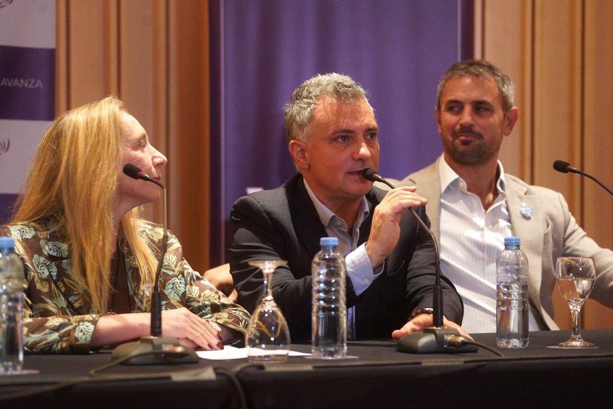 La Libertad AVANZA y vamos a pintar de violeta a la provincia de Buenos Aires. Hoy es un día histórico. VLLC! <a href="/JMilei/">Javier Milei</a> <a href="/KarinaMileiOk/">Karina Milei</a>