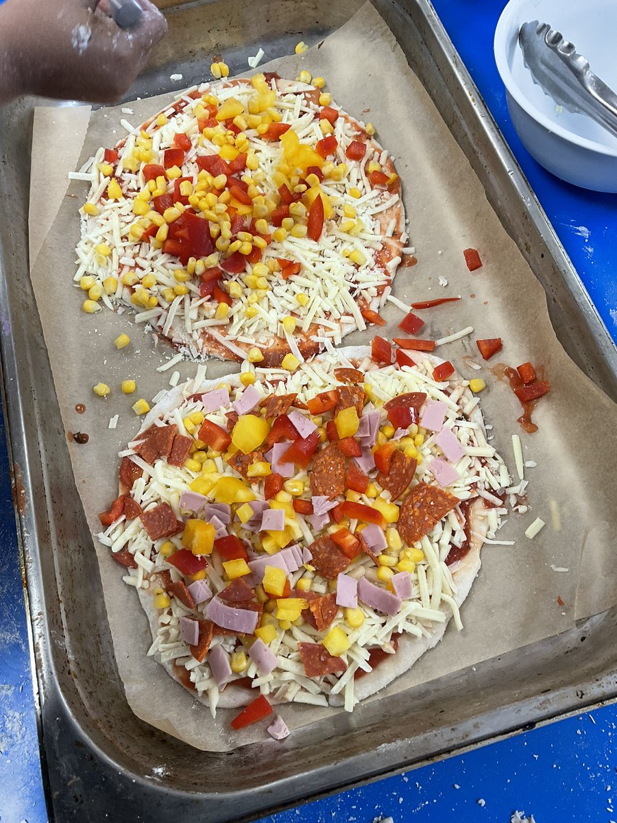 Nursery pizza workshop🍕
Thank you to our amazing chef Naomi and all the families that came along.
The pizza looked delicious 🍕
