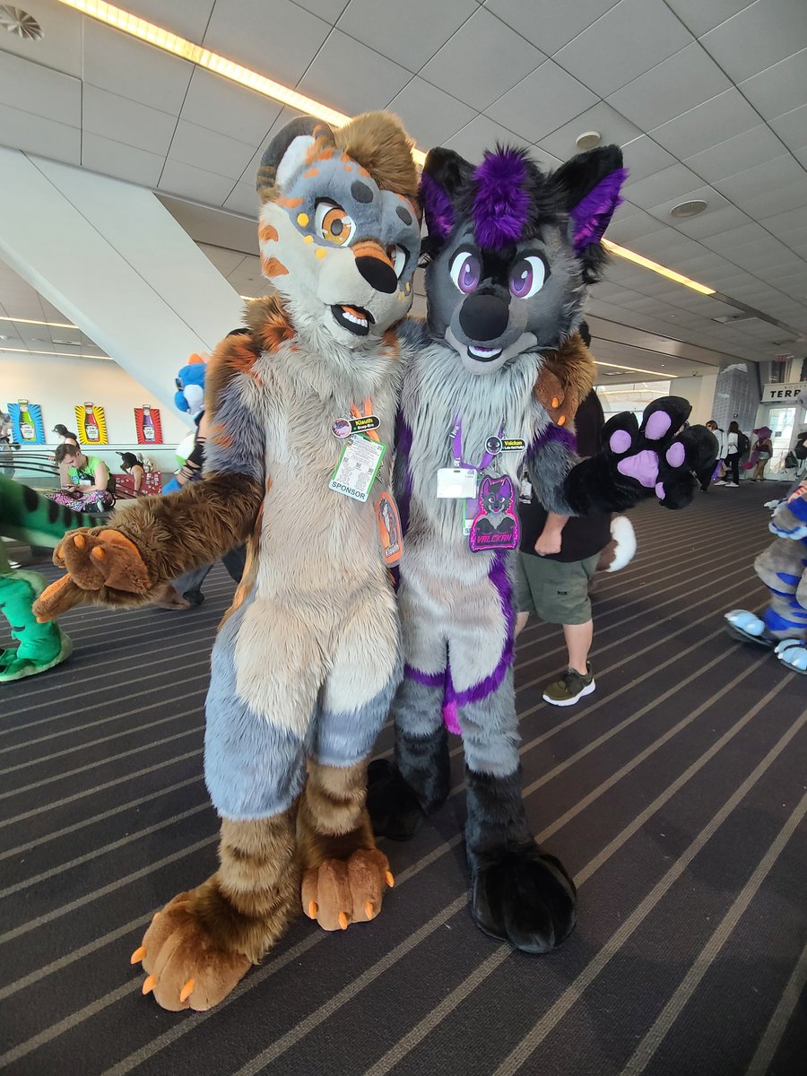 <a href="/KlauthKat/">Klauth!</a> and <a href="/Valckan/">Valckan 🔜 MP</a> being an adorable couple as always at #AC2025