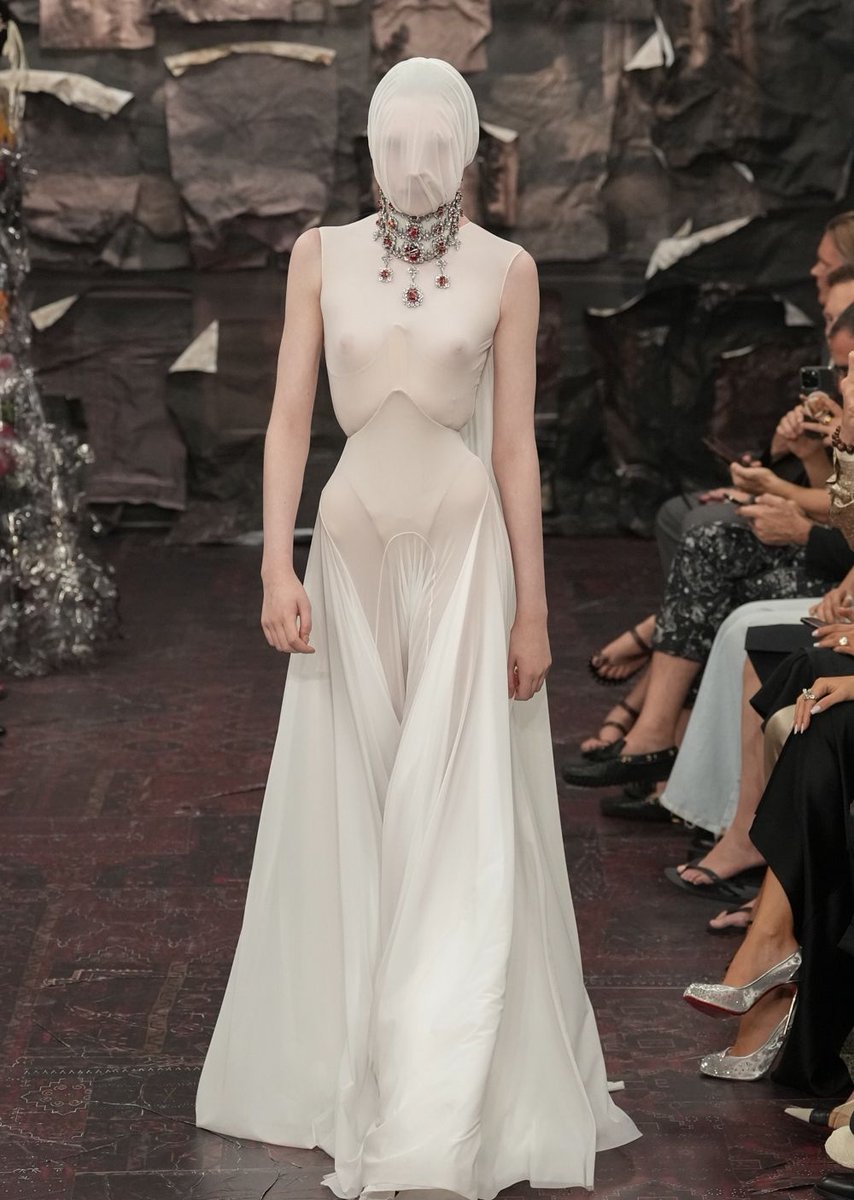 dune couture @ margiela by glenn martens ⌛️