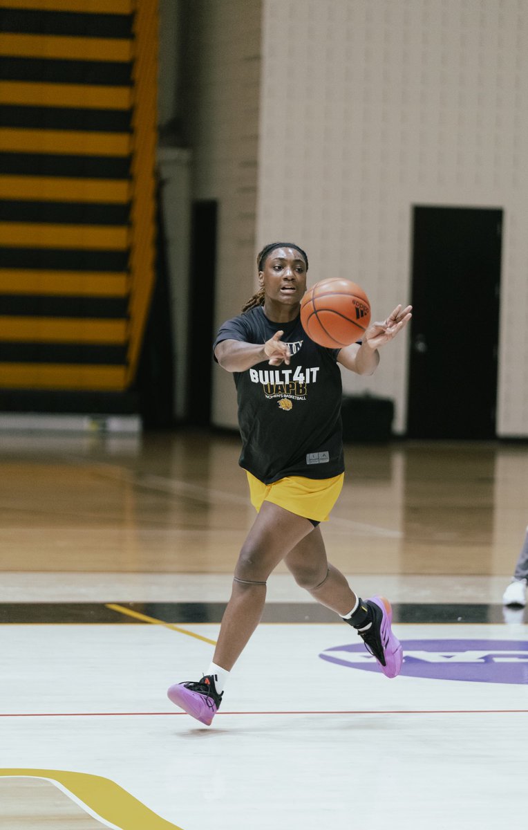 UAPBLionsWBB's tweet image. go with your move βοΈ