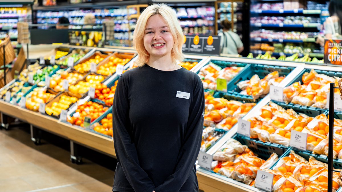 MandSnews's tweet image. 📍 M&S is opening in Leytonstone!
We’re launching a new M&S Foodhall on High Road next week — with 55 brilliant new colleagues, including 14 from our Marks & Start scheme with The King's Trust.
👏 Like Minnie, 20 — now starting her first permanent role after work experience in…