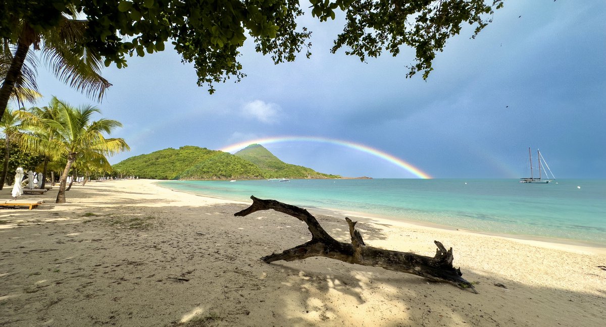 Sregit's tweet photo. @spann Hermitage Bay, Antigua 

Alabama -> Antigua https://t.co/mhXP0sst01