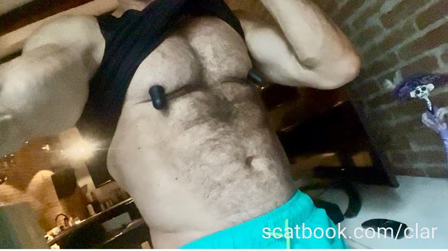 I just posted new content on Scatbook. You can see it at scatbook.com/posts/10560681…