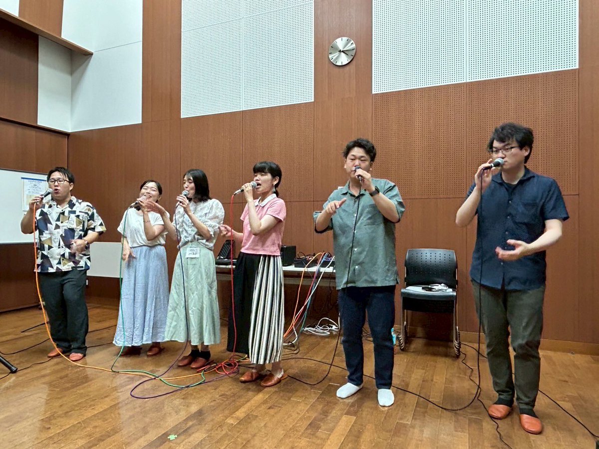 3da_jukebox's tweet photo. 7月5日(土) 
Jukeデー⭐️サークルのライブで歌いました！

幻の岩田リード曲&amp;ギリギリ間に合った(?)新曲&amp;お馴染み乾杯曲🍻の楽しいセトリになりました🎤 https://t.co/rupvpmIMct