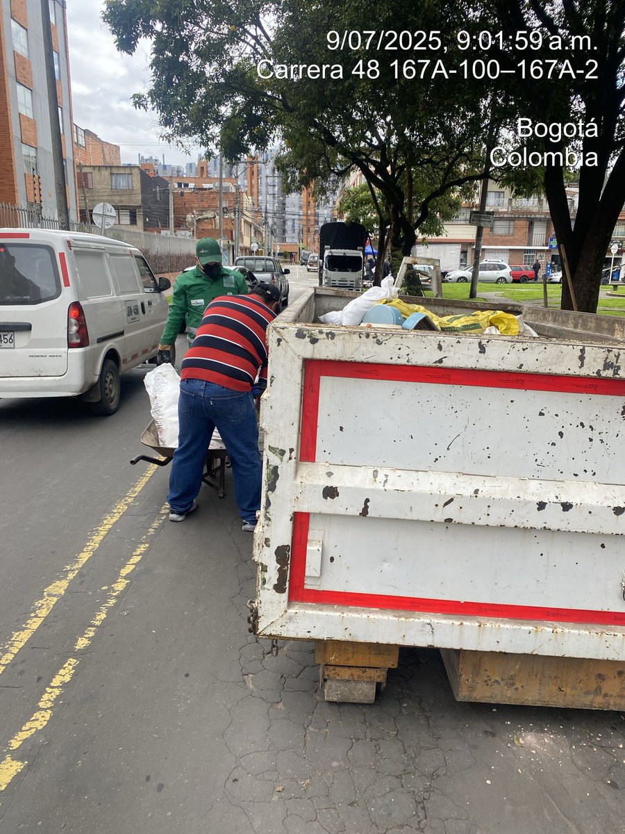 AreaLimpiaESP's tweet photo. #AEstaHora tenemos disponible nuestro #Ecopunto en el barrio Granada Norte, KR 48 con CL 167A.
Si tienes residuos de construcción, demolición o voluminosos, tráelos y deposítalos sin costo.
¡Cuidar de Suba también es tu responsabilidad! https://t.co/aM5vbne37z