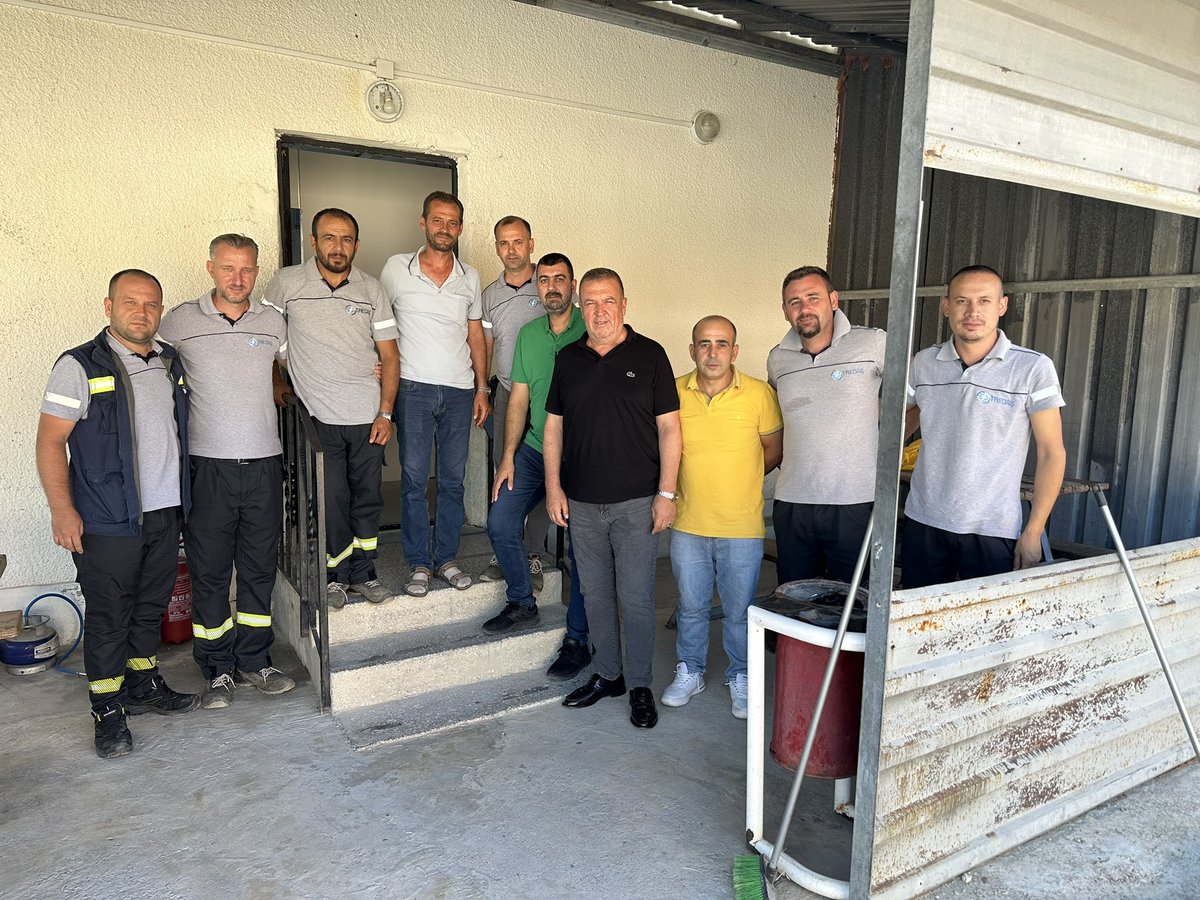SiskoZeki's tweet photo. TREDAŞ Kırklareli AOB Çalışan üyelerimizi ziyaret edip İSG ve Toplu sözleşme görüşmeleri üzerine bilgilendirme toplantısı yaptık https://t.co/Qyh9QAamQj
