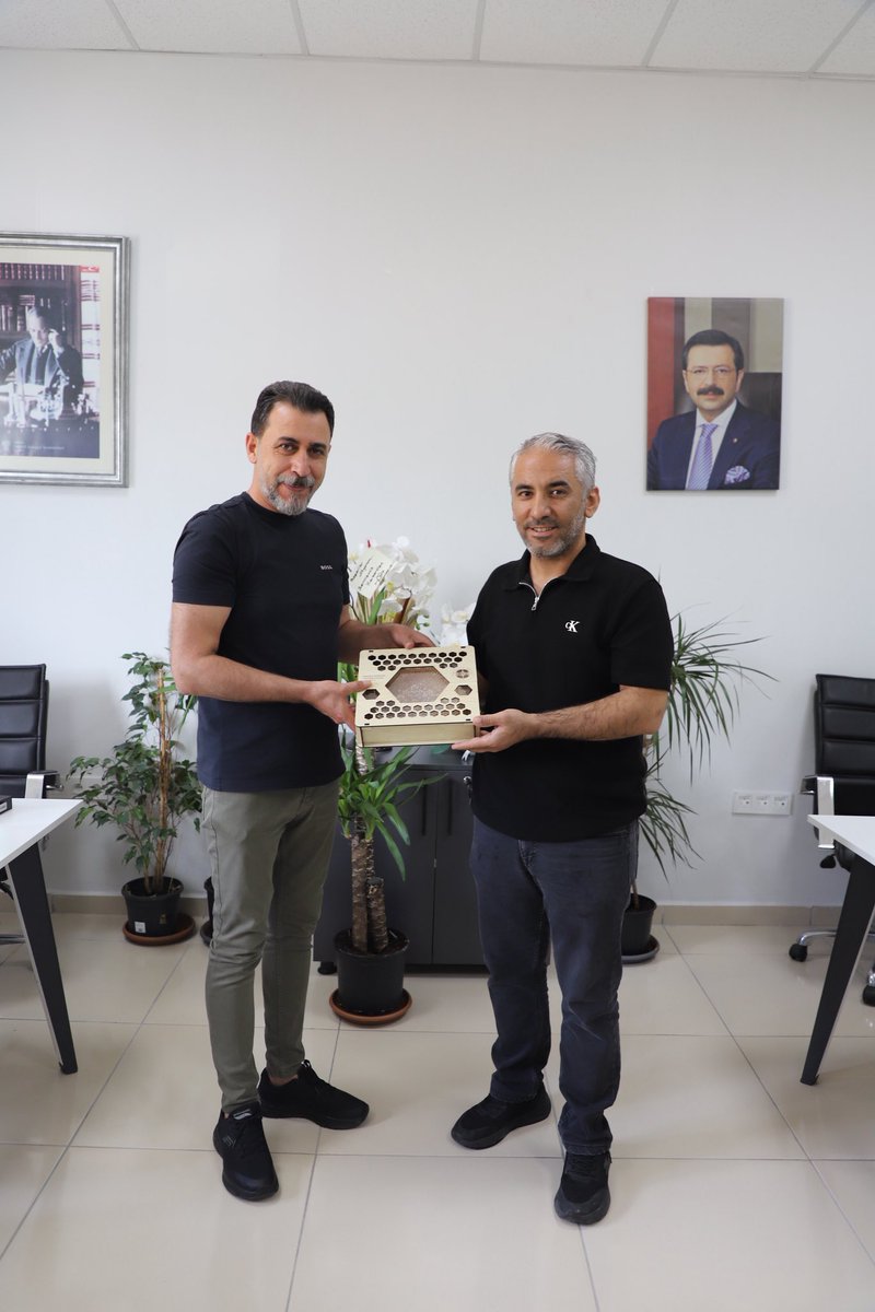 TOBBBingolGGK's tweet photo. Diyarbakır Ticaret ve Sanayi Odası (DTSO) Genç Girişimciler Kurulu Başkanı Vedat Elibal, TOBB İl Genç Girişimciler Kurulu Başkanımız Mehmet Temiz’i ziyaret etti.
Ziyarette, genç girişimciliğin geliştirilmesine yönelik fikir alışverişinde bulunuldu. https://t.co/YJud4vc1BF