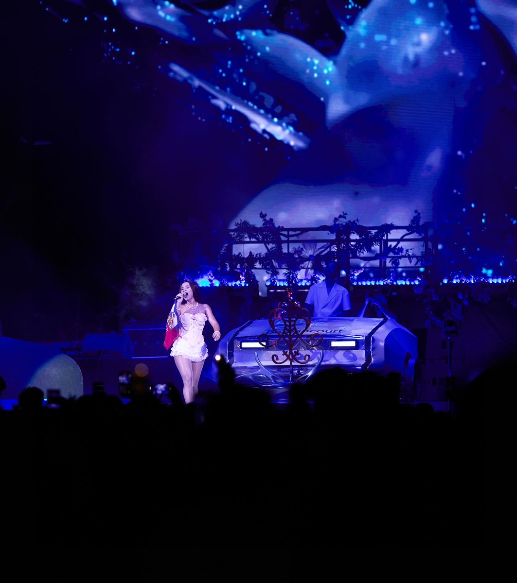 StevenBaboun's tweet photo. ✨@bayotour  AT BARCLAYS ✨ (thread incoming)

Timoun mwen pa menm jwenn mo pou m eksprime sa m santi. Eske m te vrèman viv sa m viv la?? 

All photos on this thread: @Dezobri https://t.co/l8S5PsoNai