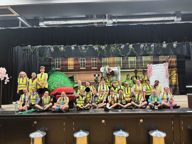 Carleton Park J & I School (@carletonparksch) on Twitter photo Year 6 have had a brilliant time at Carleton High School this morning watching their production of Little Shop of Horrors. Thankyou to the drama students for such an entertaining production, they loved it! <a href="/PATCarletonHigh/">CarletonHigh</a> Year 6 have had a brilliant time at Carleton High School this morning watching their production of Little Shop of Horrors. Thankyou to the drama students for such an entertaining production, they loved it! <a href="/PATCarletonHigh/">CarletonHigh</a>
