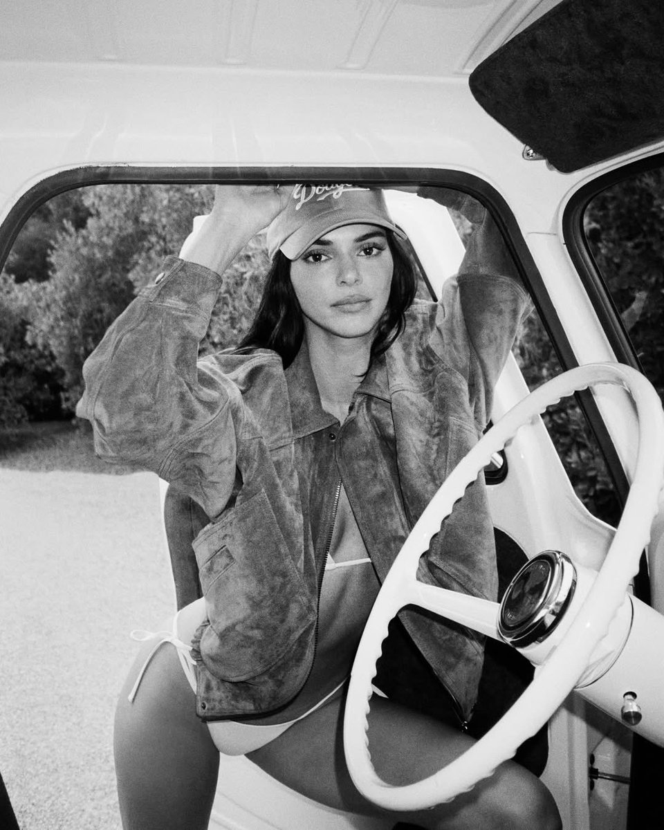 CentralKendallJ's tweet photo. Kendall Jenner for FWRD’s Summer Campaign. Photographed by Cass Bird. https://t.co/hgMhMv3ZVE
