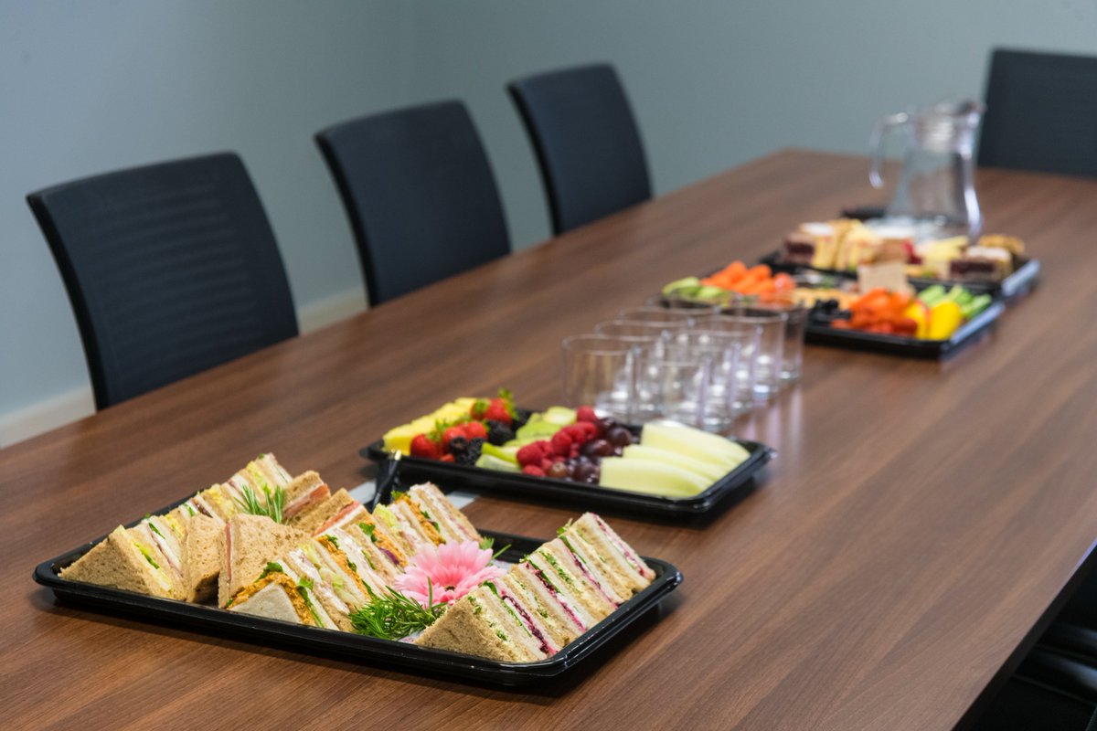 thoroughbreads's tweet image. Fuel your team with fresh flavours! 
Our office catering brings the perfect balance of health and indulgence — think vibrant fruit platters, irresistible cakes, and deliciously satisfying sandwiches.
Perfect for meetings, events, or just treating your team to something special.