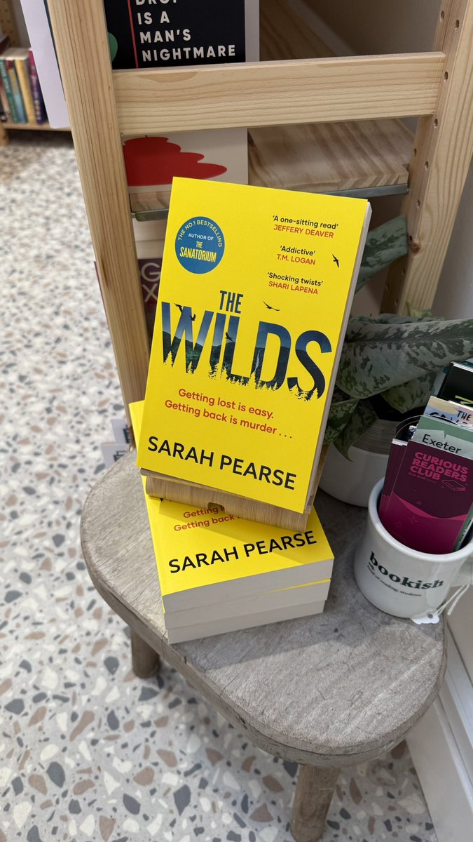 SarahVPearse's tweet image. Lovely to pop into fab indie bookshop First Draft Books today in Bovey Tracey, thanks to Leslie for the warm welcome - signed copies now available! :)
