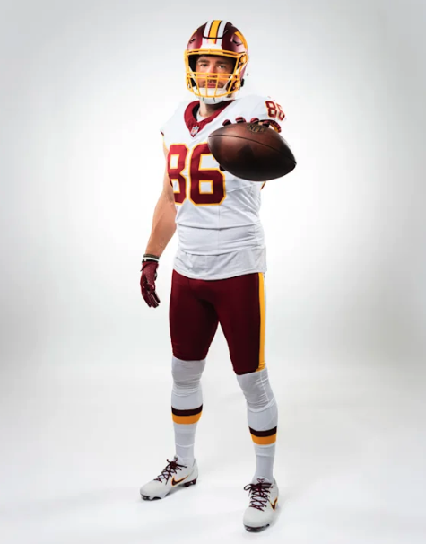 timgodfrey_'s tweet image. The commander's new alternate white uniform is a reminder that when it comes to uniform design:
Everything new is bad.
Everything old is good.