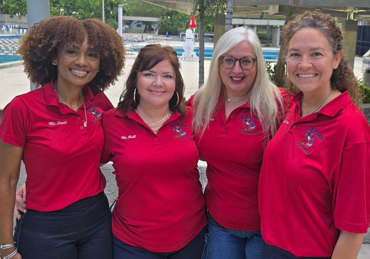 IBPeskoeK8's tweet photo. Synergy 2025 with the best team! Peskoe rocks! #missingWood #peskoek8 #bearnation🐻 #peskoepride❤️ #YourBestChoiceMDCPS
#wherethemagichappens✨
#togetherweareafamily
#theadventurebegins🗺️ @MDCPSSouth @MDCPS @SupDotres https://t.co/U17AEDrfTY