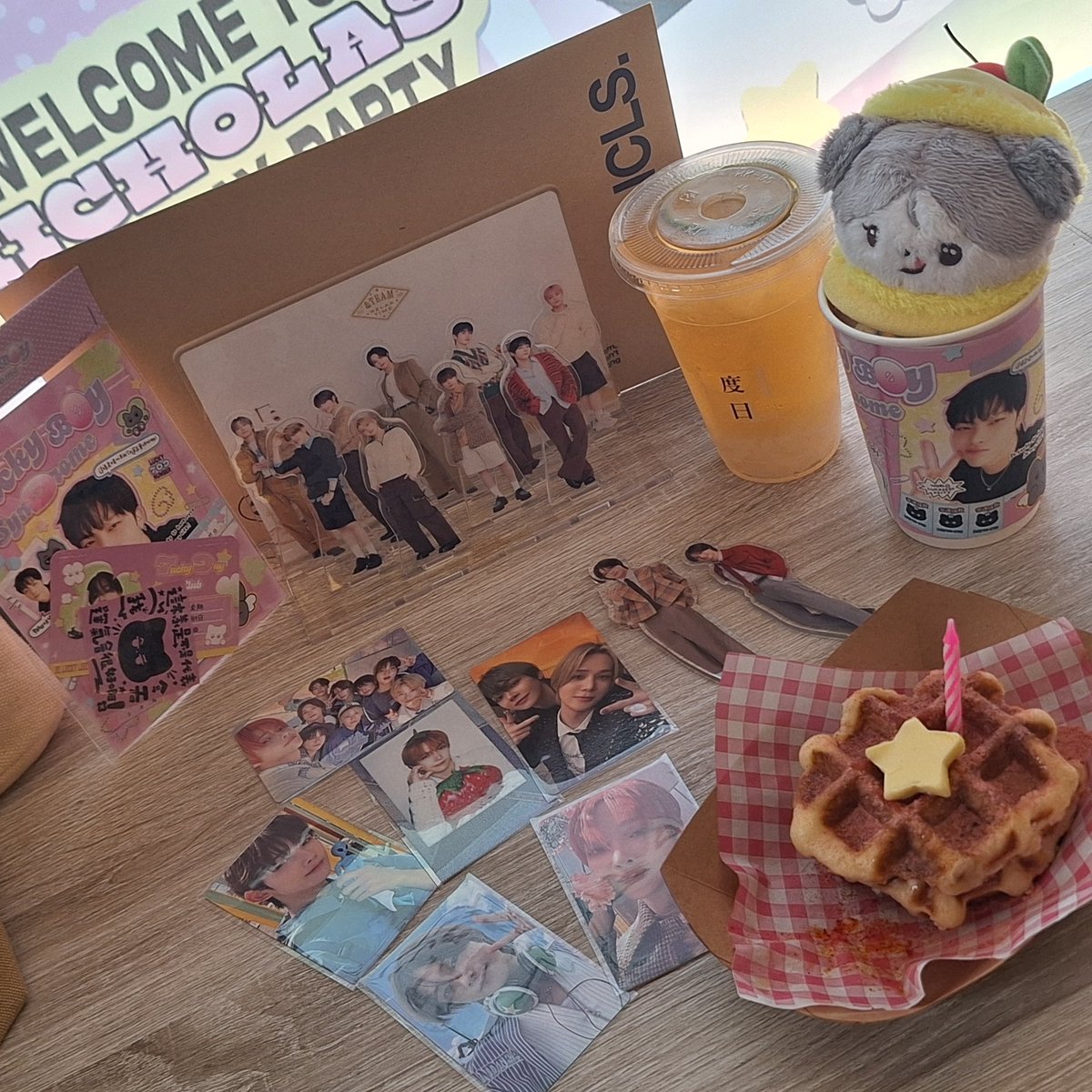 dreamhightop's tweet photo. 度日鬆綁🫶
謝謝窩泥的用心🥹
（其他留言續😍
-
-
#HAPPY_NICHOLAS_DAY 
#NICHOLAS_THE_7UCKIEST_9UY https://t.co/MjWKrM3LOo