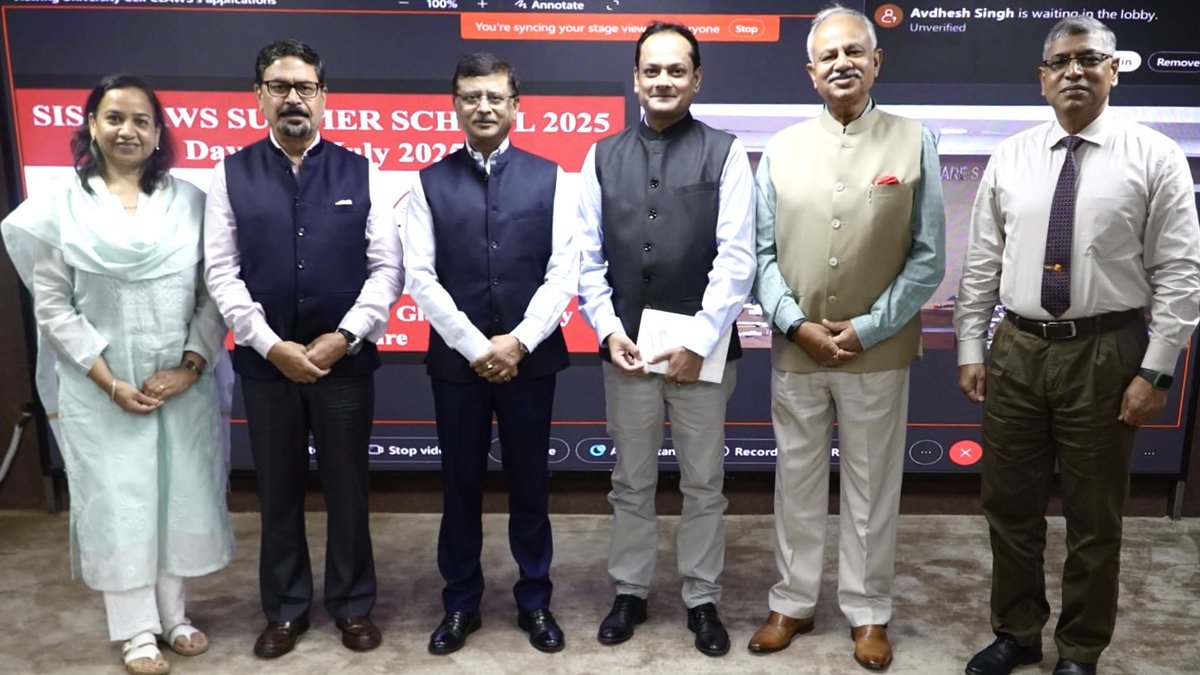 OfficialCLAWSIN's tweet photo. Day 3 of the SIS-CLAWS #SummerSchool2025 dived into the Indo-Pacific and the Global Security Architecture. With views from scholars, diplomats and defence experts, discussions looked at the role of minilaterals, India’s strategic outlook, and maritime and security challenges in the Indo-Pacific. 

@rahulmishr_ @RIS_NewDelhi @sisjnu_official @OfficialCLAWSIN @amitabhmattoo @dushy40098 @AprajitaKash @bhadauriarps @kartha_tara @Roshan45520910 @CENJOWS @CAPS_INDIA @USIofIndia @IDSAIndia 

#IndoPacific #GlobalSecurityArchitecture #MaritimeStrategy #Minilaterals #GlobalSecurity