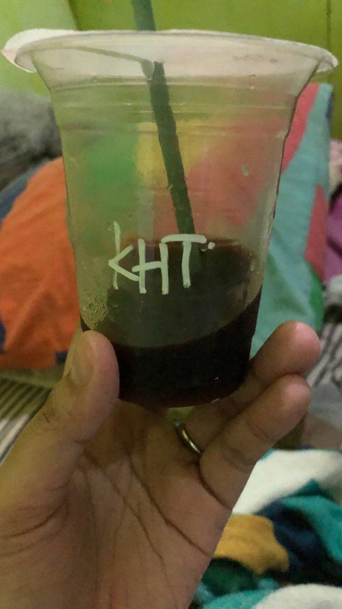 kalau kamu tanya sedalam apa luka ku yang kemarin, coba kamu perhatiin sekarang aku lebih milih americano dari pada lychee tea