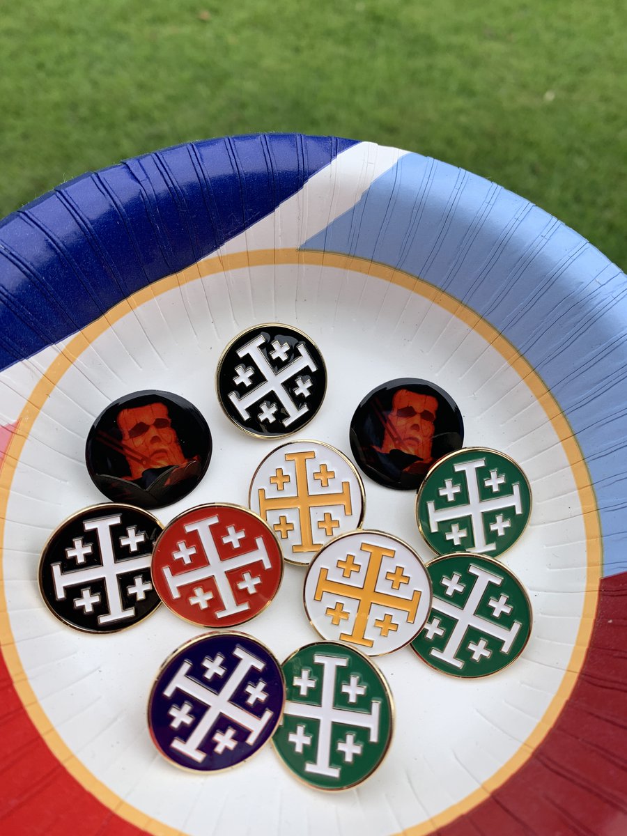 DeusVultLP's tweet photo. Got a couple of single #JerusalemCross lapel pins hanging out, plus our new #FaceOfLee pins. DM me if you want to snag a 1 Cross + 1 Lee for $10 (including shipping to US). Available singles: 
Green - 3
White - 2
Red - 1 
Black - 2
Violet - 1 

I'll update inventories in the comments if these start getting scooped up. 🫡

Christ is King.
