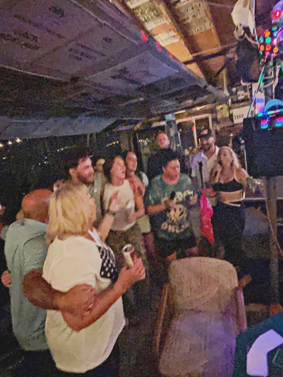 TheCTLounge's tweet photo. @TheCTLounge has been 🔥 lately … https://t.co/4426m9k1HJ