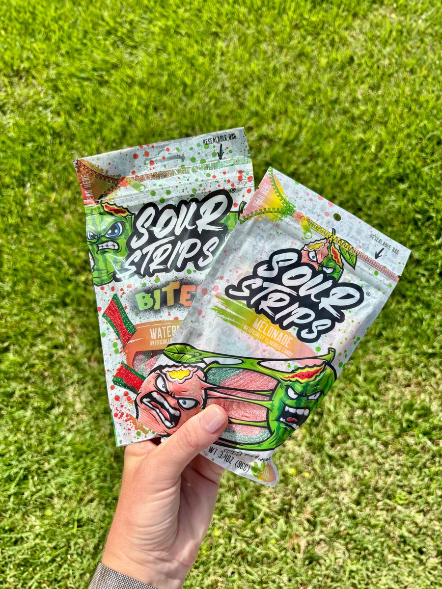 sourstripscandy's tweet image. You guys SOLD OUT MELONADE??? 😱🍋🍉👏
1. We knew you'd love it 😇
2. WOW THANKS WOW 🥹
Luckily our limited edition Watermelon Bites are STILL AVAILABLE‼️
Snag 'em up! We have a feeling they'll be gone soon too 👇🤪
shop.sourstrips.com/collections/so…
