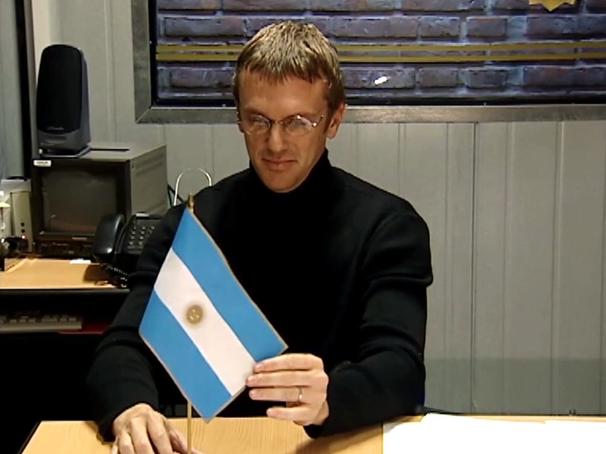 simuedits's tweet image. Feliz Día de la Patria y feliz cumpleaños, Damián Szifron.
