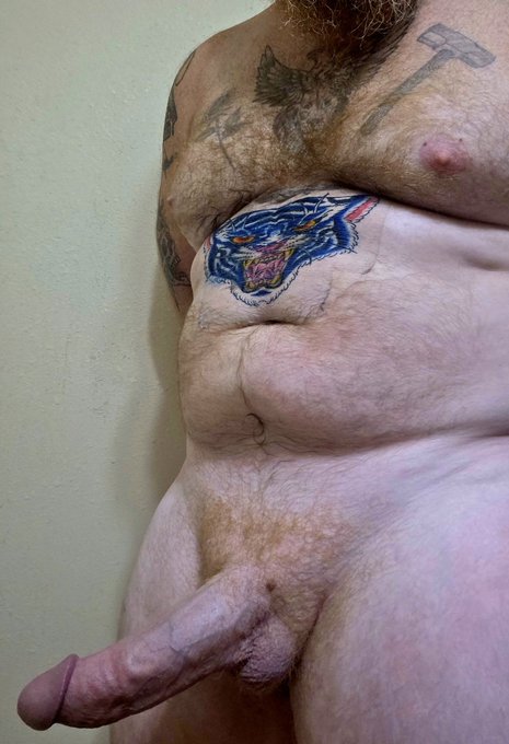 Watch TXGingerDaddy's leaked NSFW photo on TwXstars