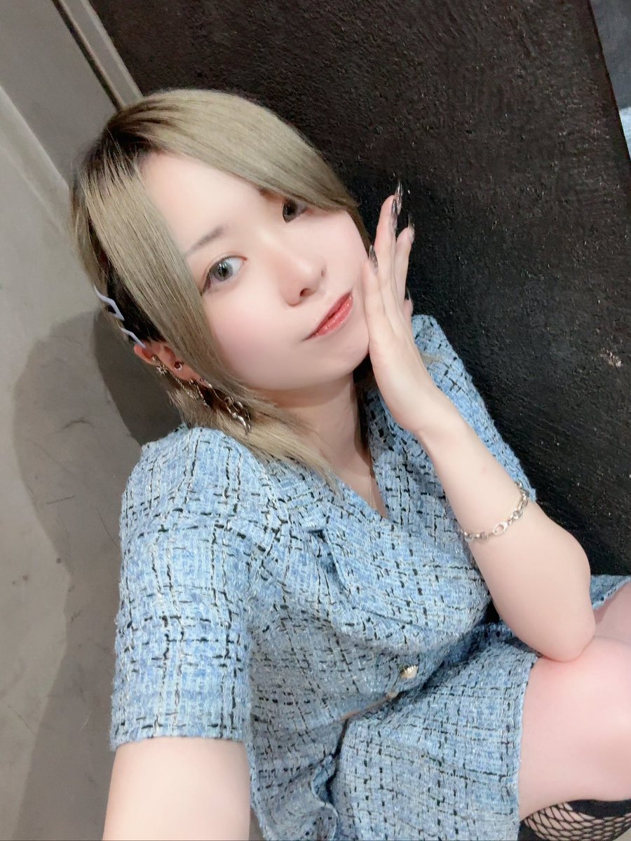 踊物語ありがとうございました！！！

めずらしい服でめずらしい曲披露してみました緊張した～～～～～

なんともう7月3現場目！
今月残り5現場も駆け抜けます！気合い！
色んな曲踊れて幸せですありがとう🩵